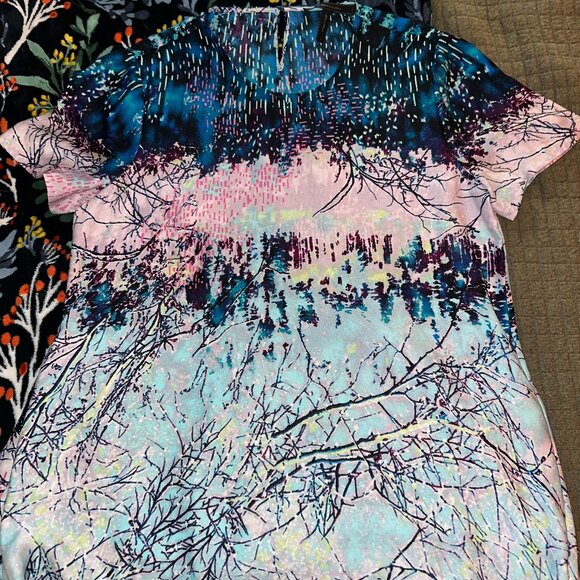 BCBGMaxAzria Multicolor Abstract Maxi Dress - Picture 4 of 6